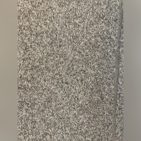 Patagonia fleece- women’s size M - Picture 4 of 6